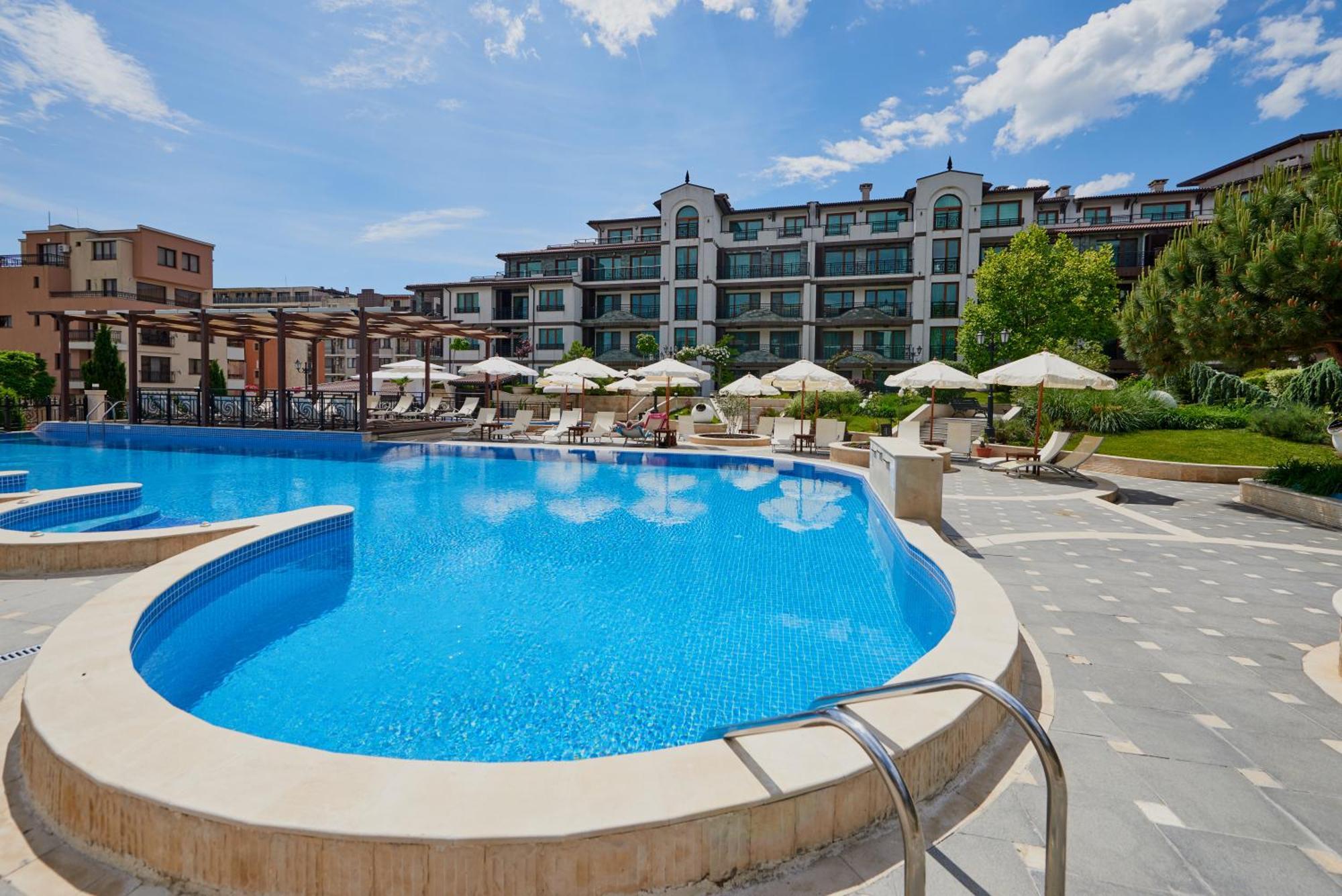 Aparthotel Boutique Rose Gardens Pomorie Exterior foto