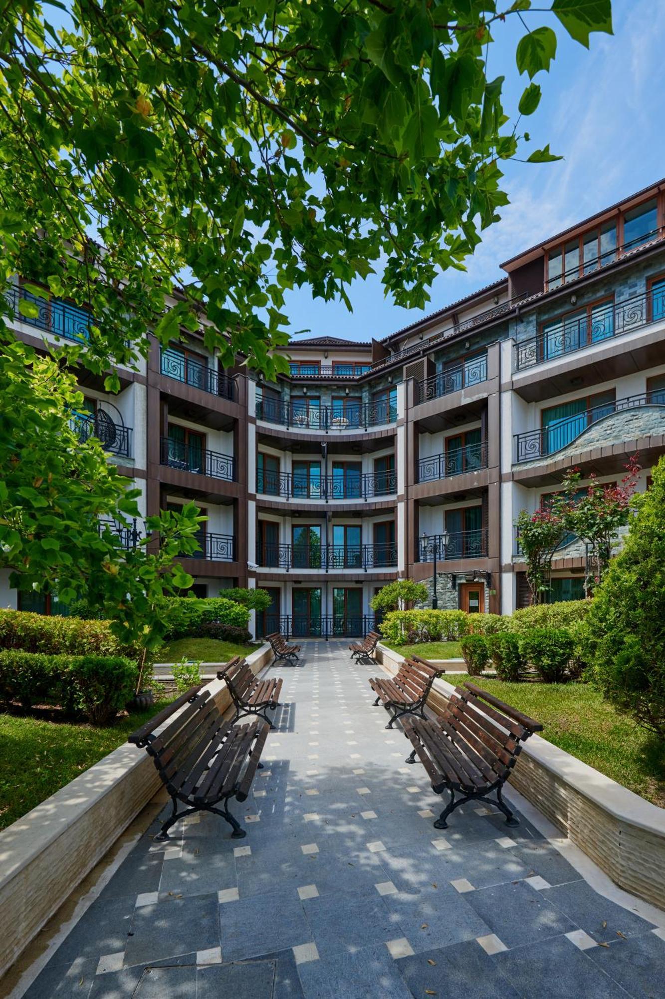Aparthotel Boutique Rose Gardens Pomorie Exterior foto